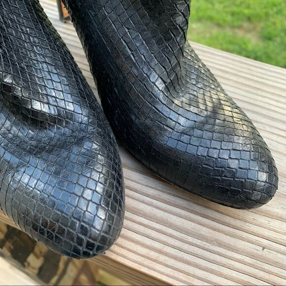 Ann Taylor Black Leather Stiletto Booties Faux Snakeskin - Picture 2 of 8
